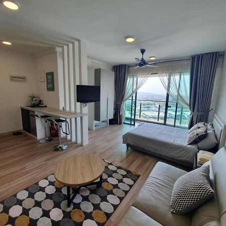 Mhb 30 Sulte Evo Soho Bandar Baru Bangi Free Netflix And Wifi Apartman Kültér fotó